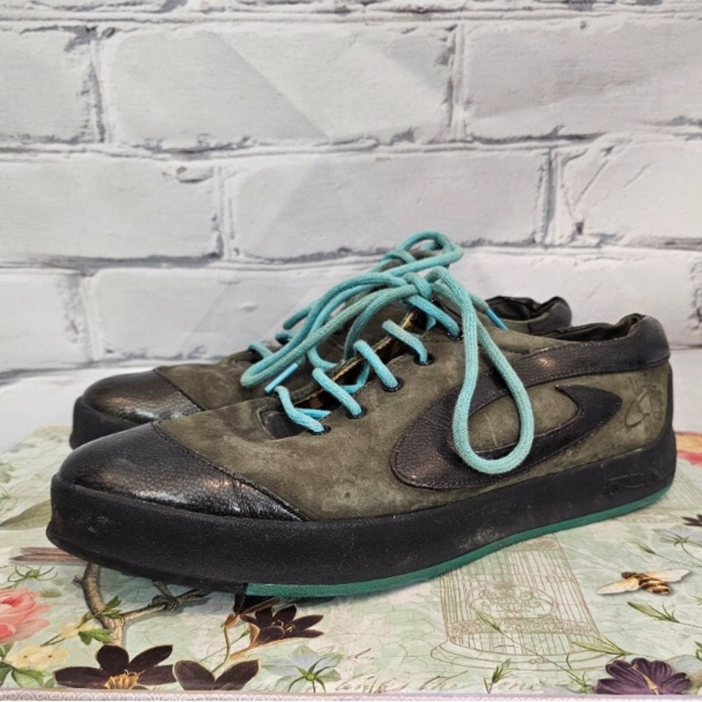 Fluevog E-Type Low Top Sneaker in Green